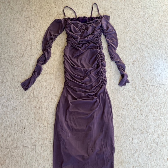 ✨Lavender cold shoulder long dress - Picture 1 of 1